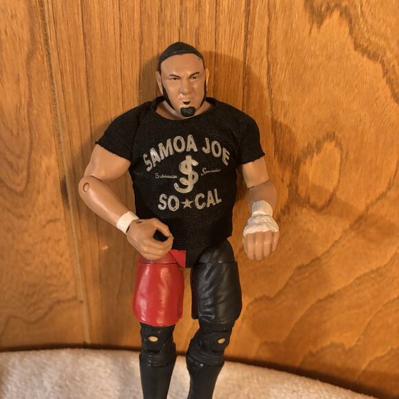 Samoa Joe WWE Elite Action Figure - Picture 3 of 4